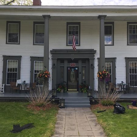 Brookside Inn At Laurens 외부 사진