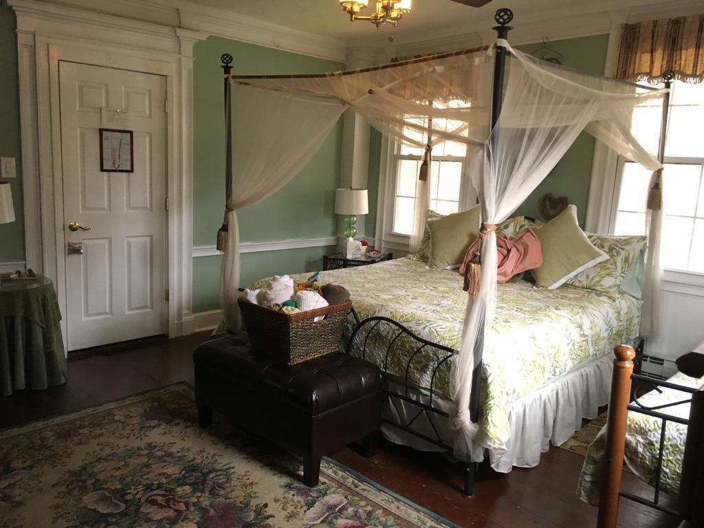 Brookside Inn At Laurens 외부 사진