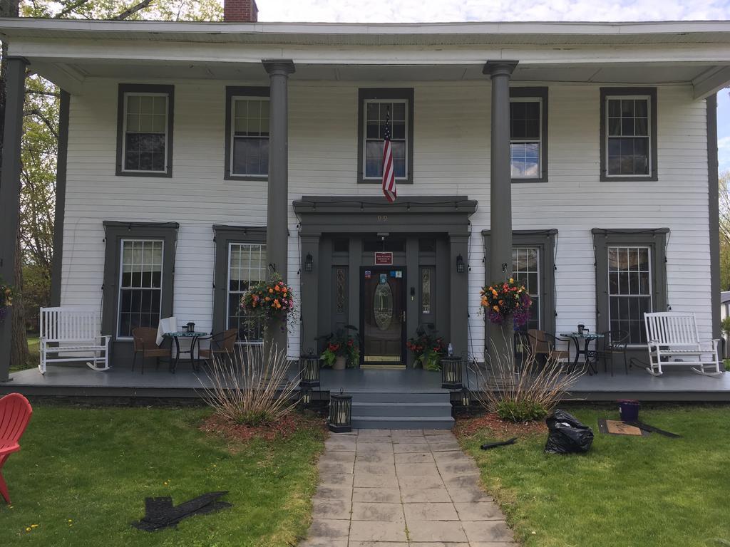 Brookside Inn At Laurens 외부 사진